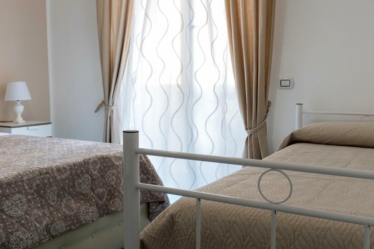 Ad Maiora Bed & Breakfast Salerno Exterior photo